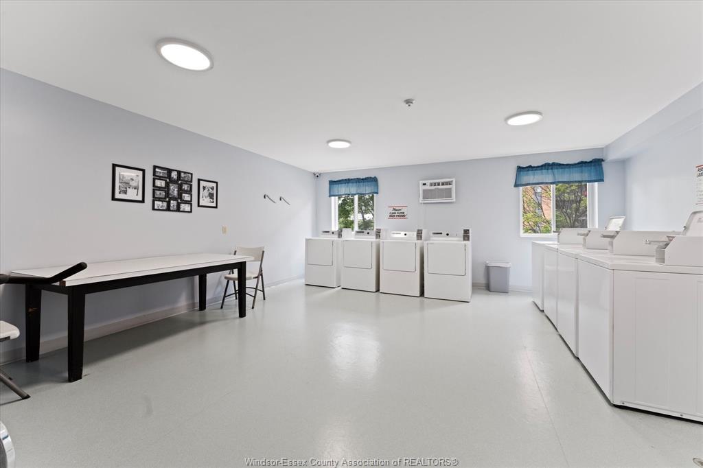1110-8591 Riverside Drive East, Windsor, ON - Indoor
