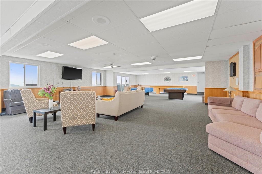 1110-8591 Riverside Drive East, Windsor, ON - Indoor