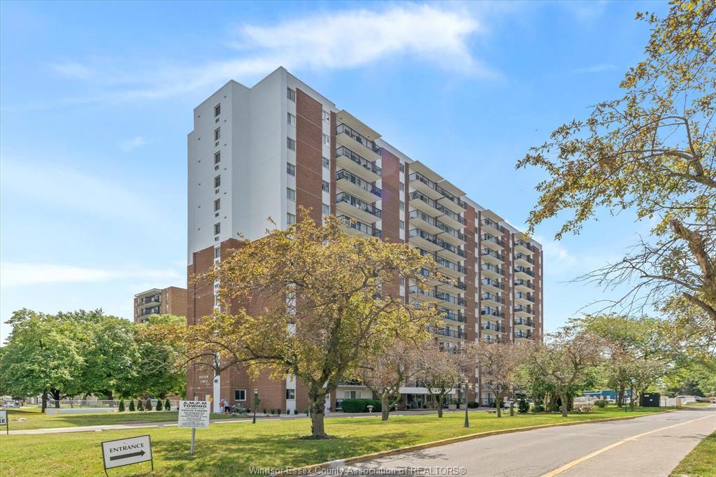 1110-8591 Riverside Drive East, Windsor, ON - Outdoor With Facade