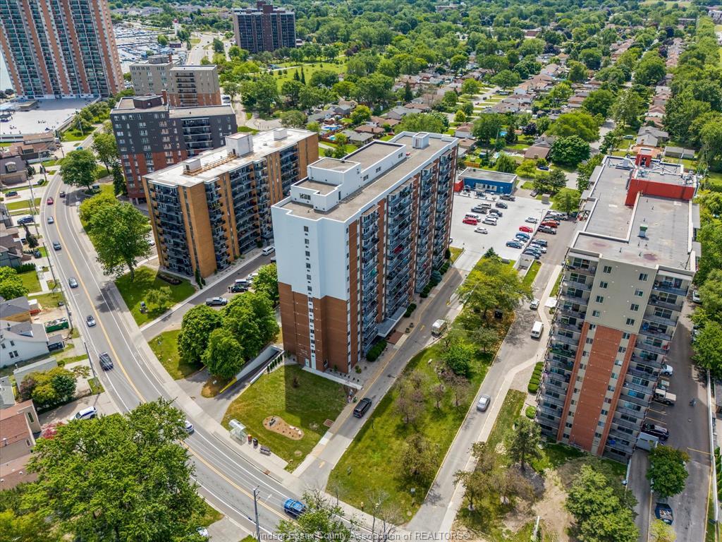 1110-8591 Riverside Drive East, Windsor, ON - Outdoor With View