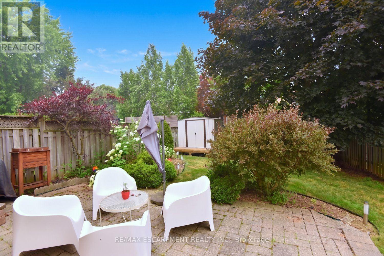22 Moore Crescent, Hamilton, ON - Outdoor With Deck Patio Veranda