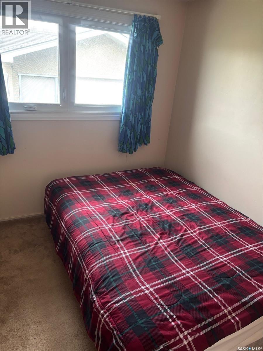 127 Walden Crescent, Regina, SK - Indoor Photo Showing Bedroom