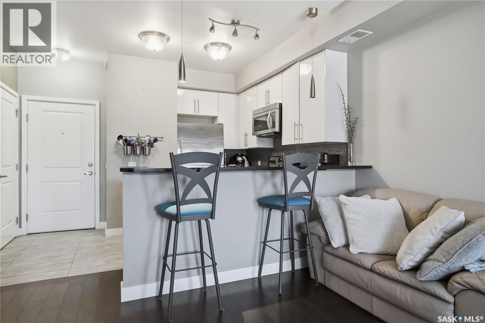 206 2255 Angus Street, Regina, SK - Indoor