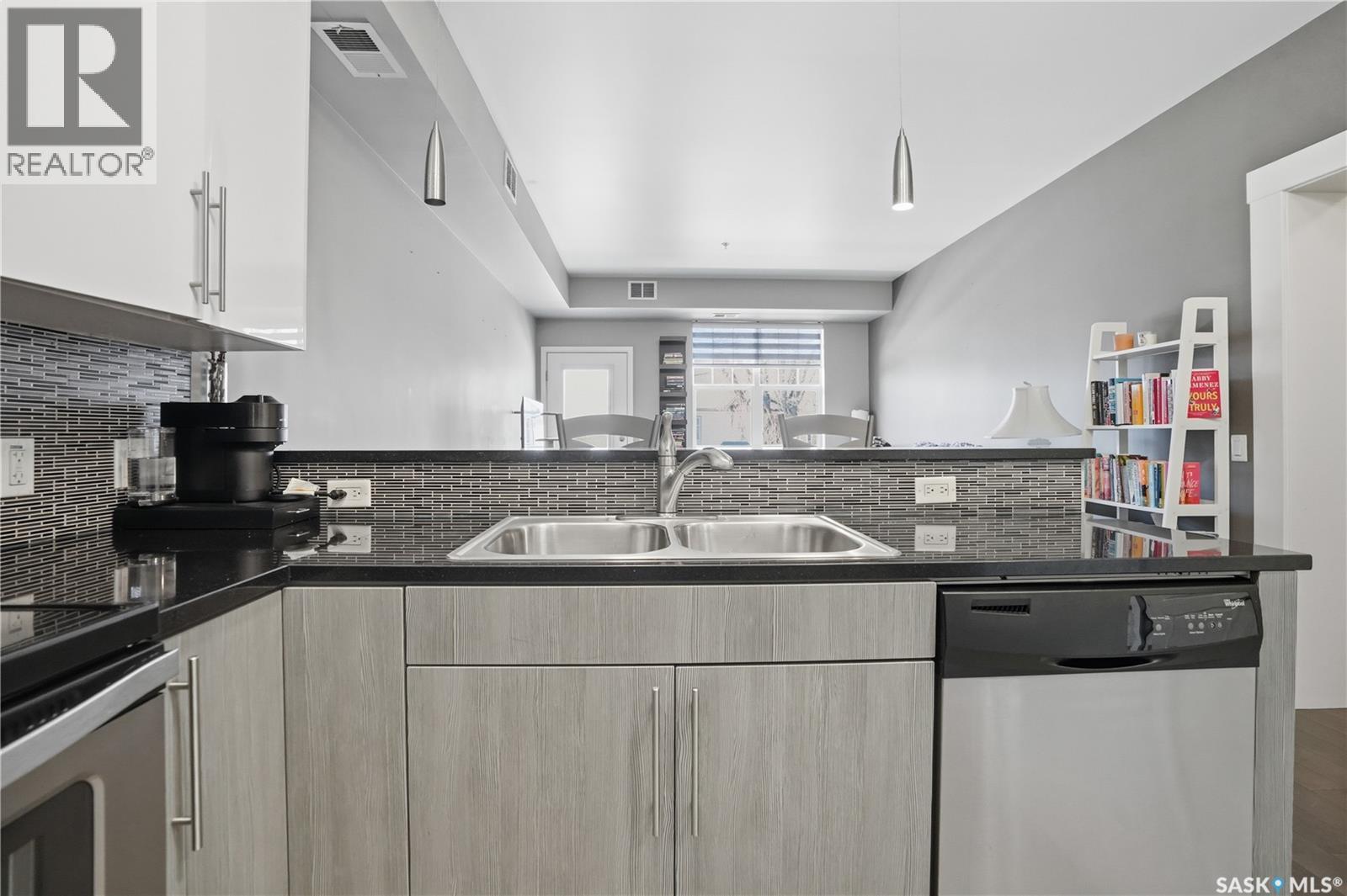 206 2255 Angus Street, Regina, SK - Indoor Photo Showing Kitchen With Double Sink