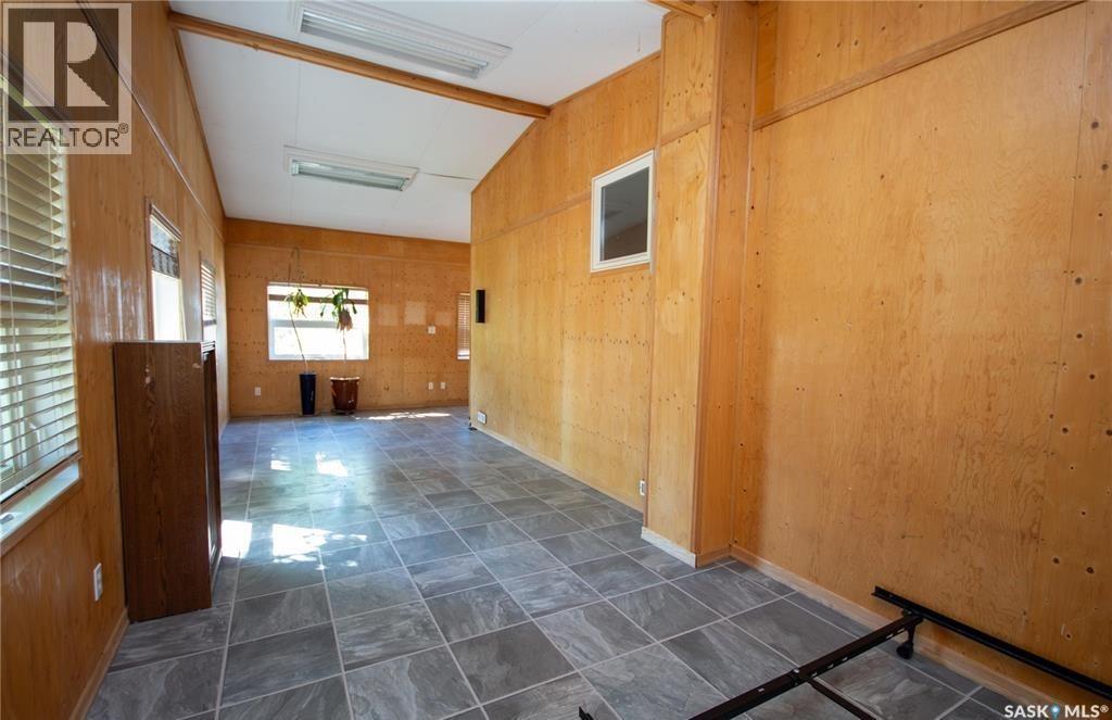 12 Highland Avenue, Jackfish Lake, SK - Indoor Photo Showing Other Room