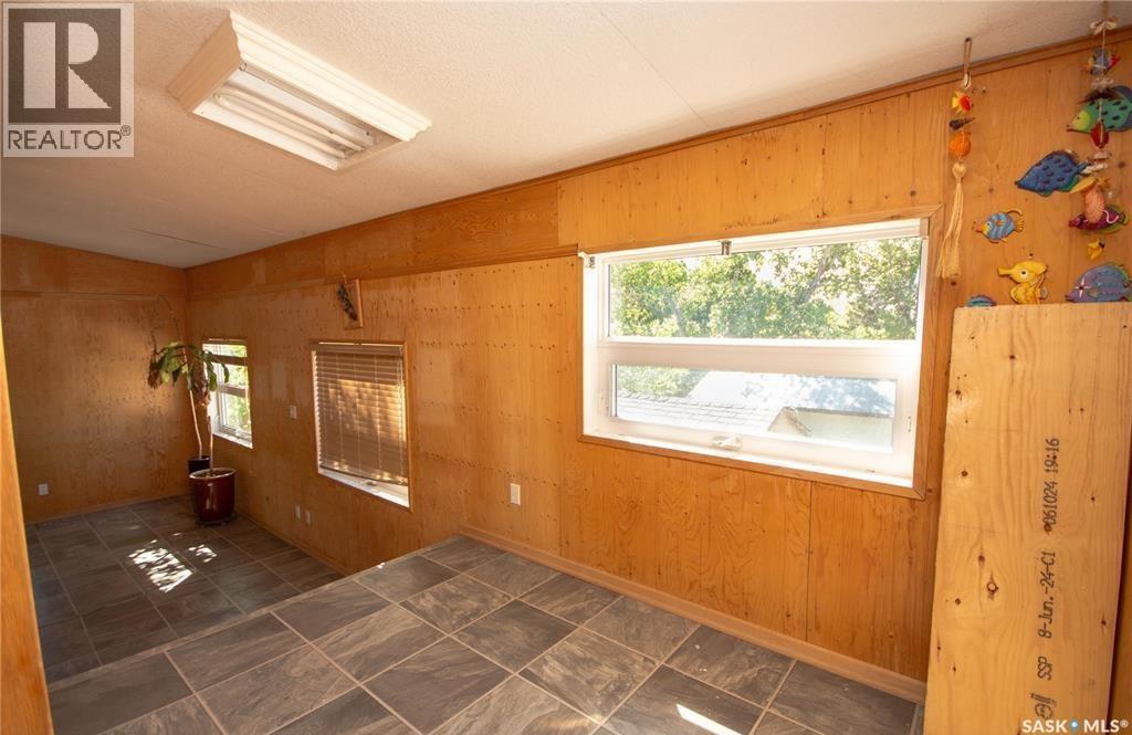 12 Highland Avenue, Jackfish Lake, SK - Indoor Photo Showing Other Room