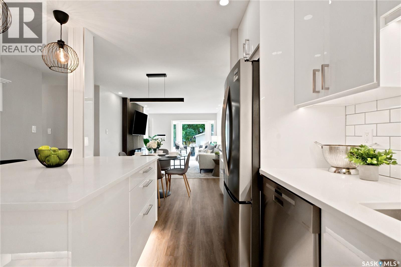 105 410 Main Street, Saskatoon, SK - Indoor Photo Showing Kitchen With Upgraded Kitchen
