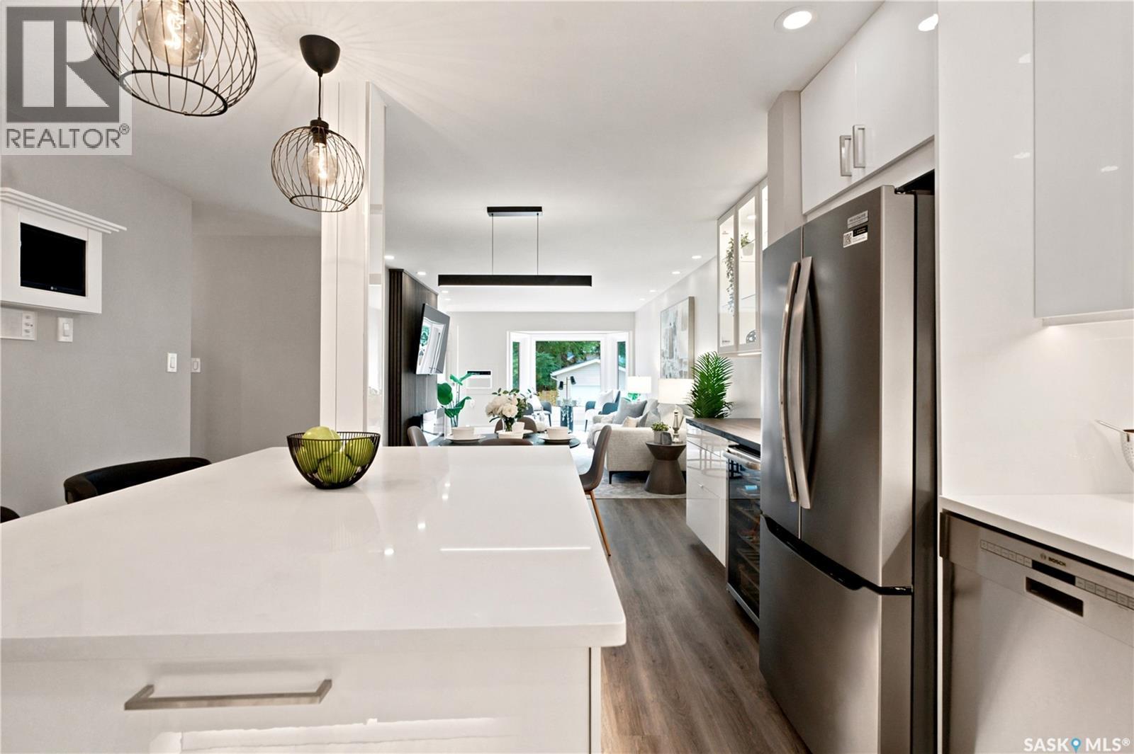105 410 Main Street, Saskatoon, SK - Indoor Photo Showing Kitchen