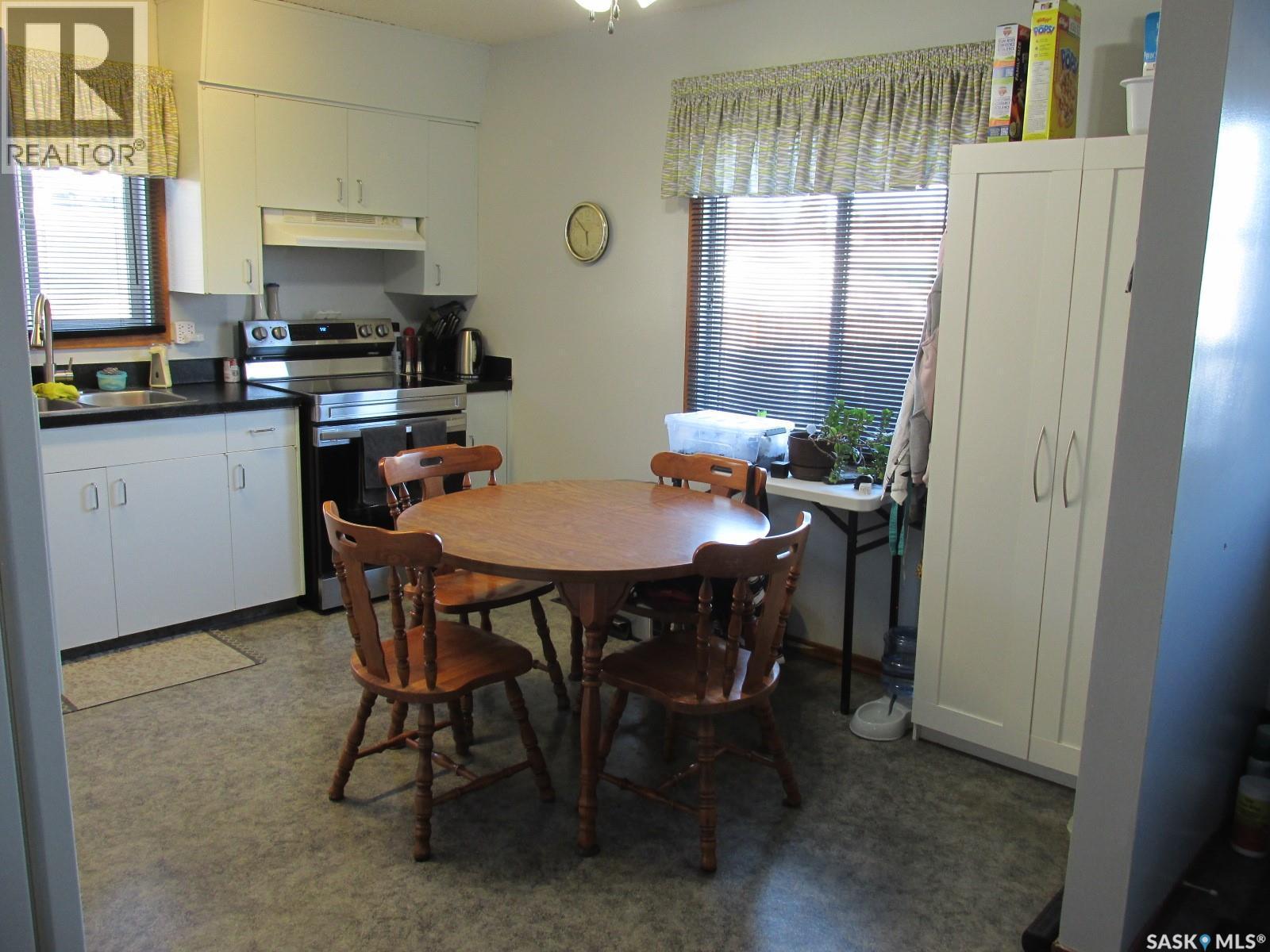 1103 3Rd Street W, Nipawin, SK - Indoor