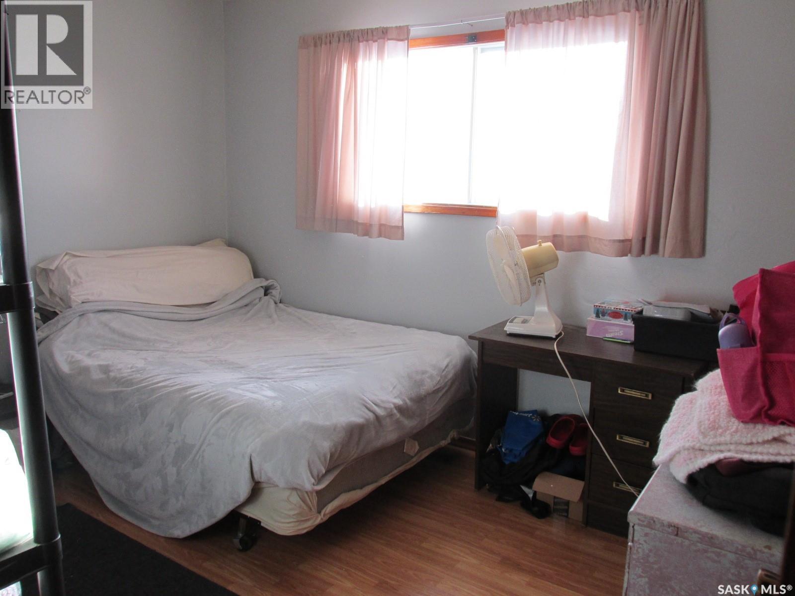 1103 3Rd Street W, Nipawin, SK - Indoor Photo Showing Bedroom
