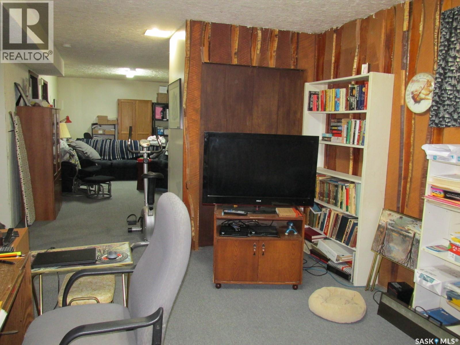 1103 3Rd Street W, Nipawin, SK - Indoor