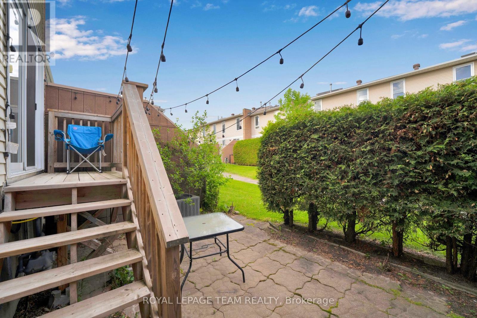 282 Dalehurst Drive, Ottawa, ON - Outdoor