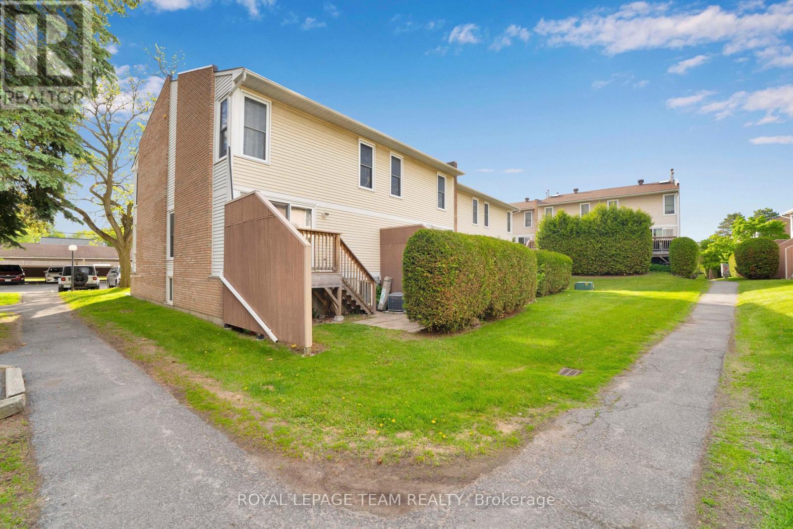 282 Dalehurst Drive, Ottawa, ON - Outdoor
