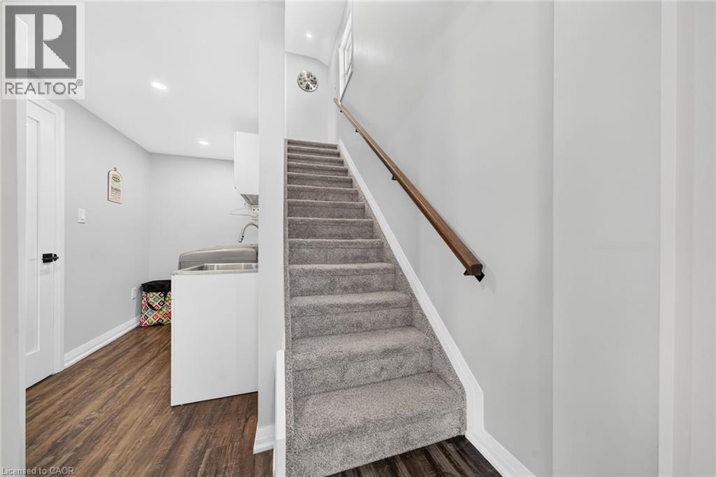 967 4Th Line, Caledonia, ON - Indoor Photo Showing Other Room