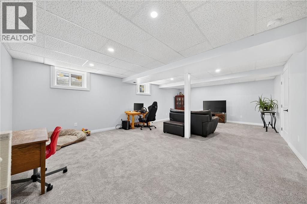 967 4Th Line, Caledonia, ON - Indoor Photo Showing Other Room