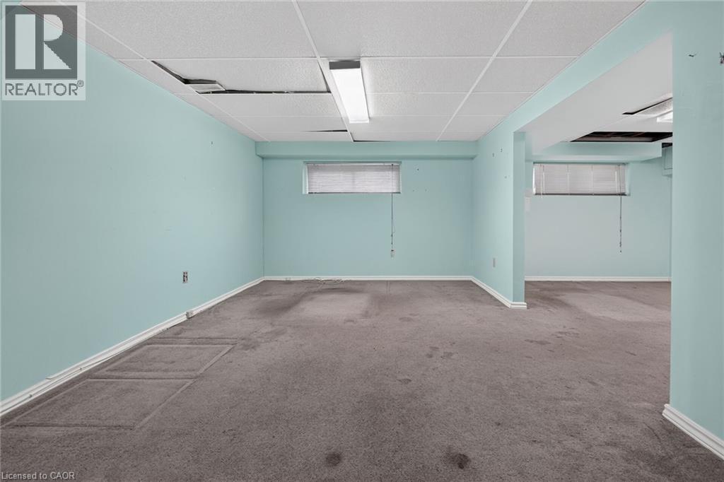 186 Glenmor Drive, Caledonia, ON - Indoor Photo Showing Other Room