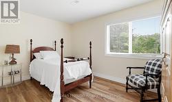 Bed #5 - Lower Level - 