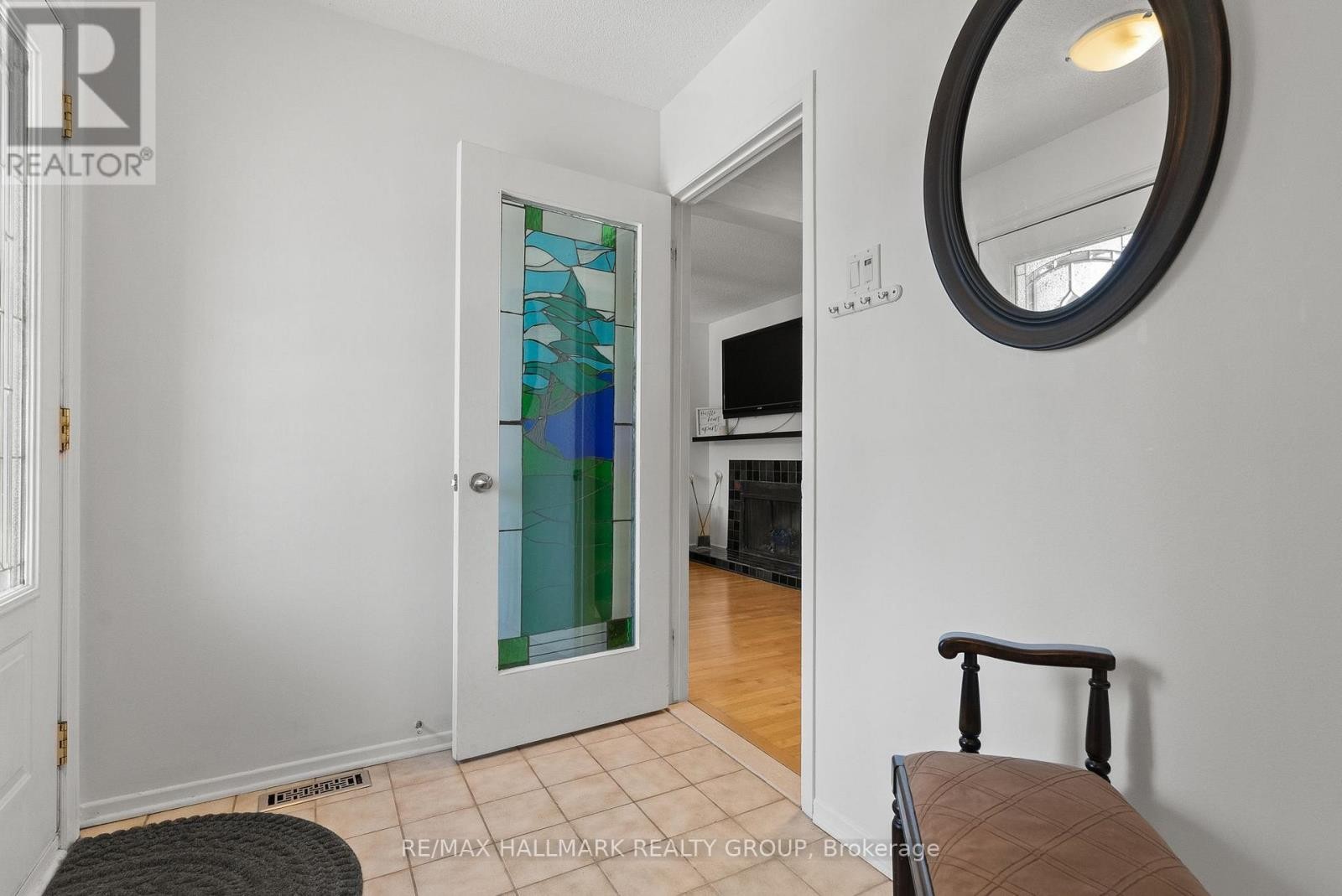 48 Sample Road, Ottawa, ON - Indoor Photo Showing Other Room