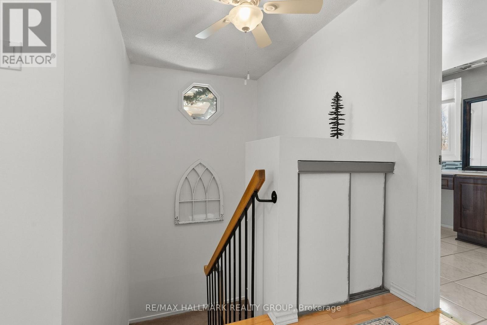 48 Sample Road, Ottawa, ON - Indoor Photo Showing Other Room