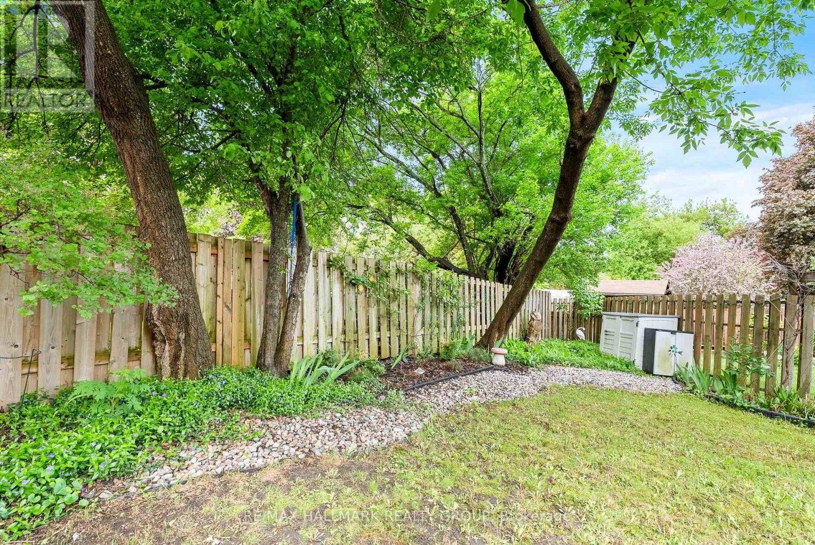 48 Sample Road, Ottawa, ON - Outdoor