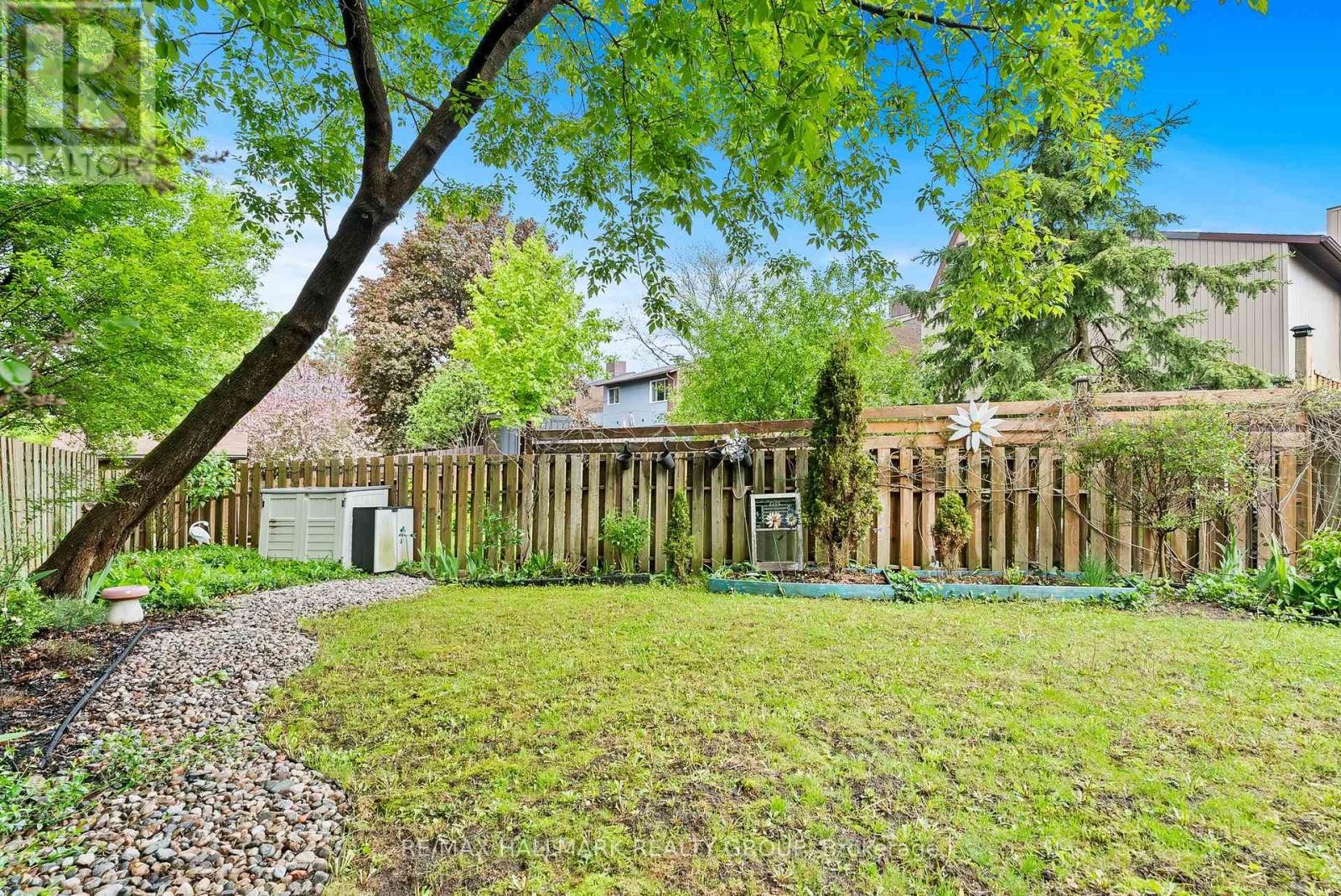 48 Sample Road, Ottawa, ON - Outdoor