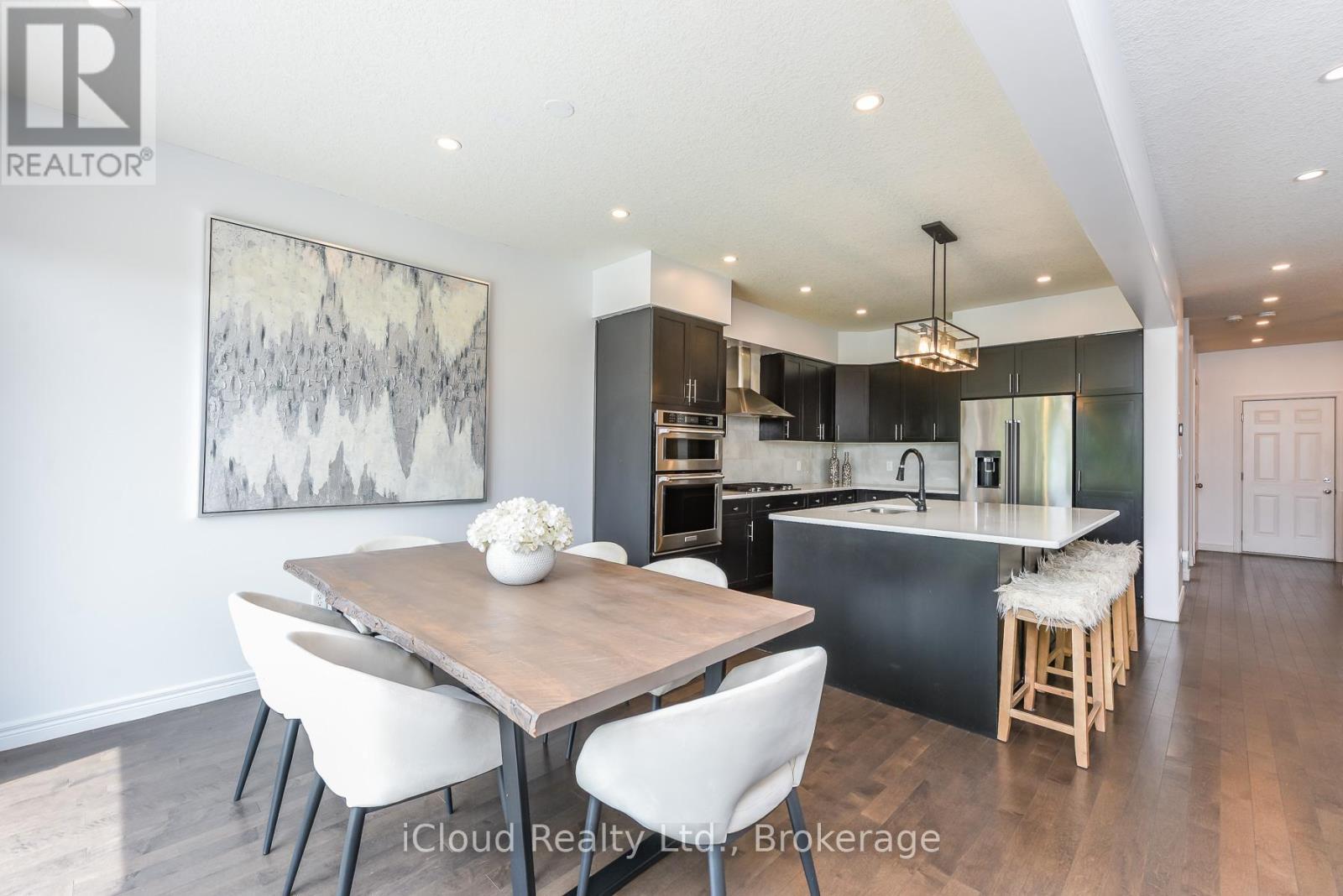 132 Drone Crescent, Guelph, ON - Indoor Photo Showing Dining Room