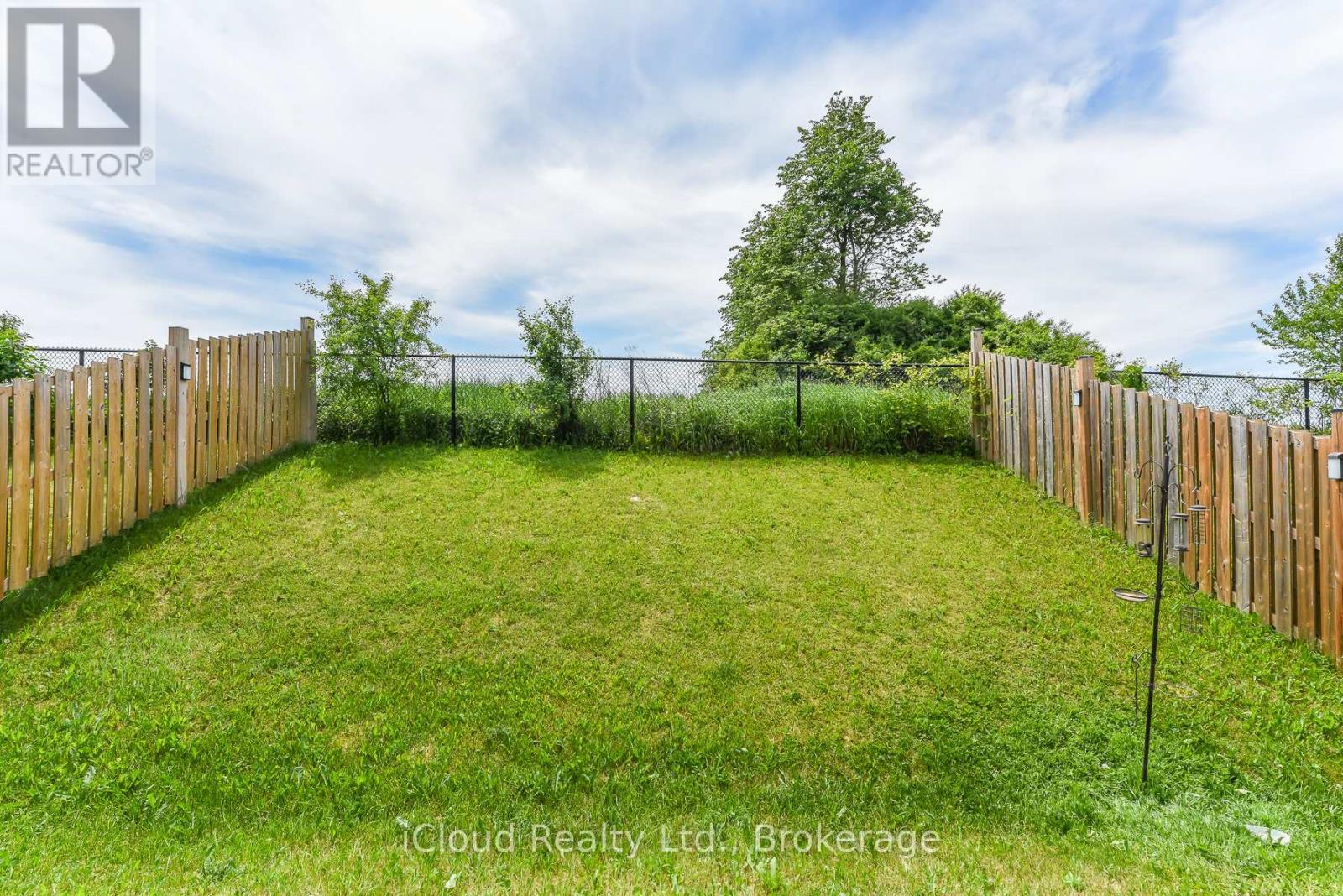 132 Drone Crescent, Guelph, ON - Outdoor