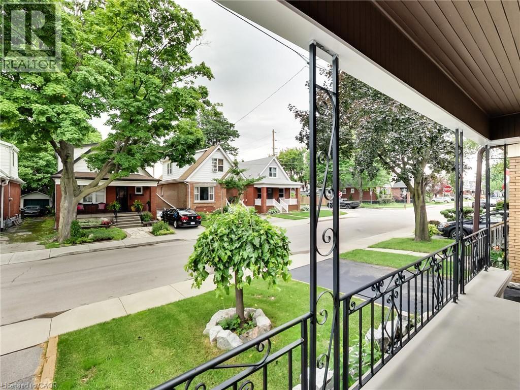 67 Cope Street, Hamilton, ON - Outdoor