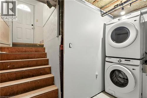 1 Mahony Avenue, Hamilton, ON - Indoor Photo Showing Laundry Room