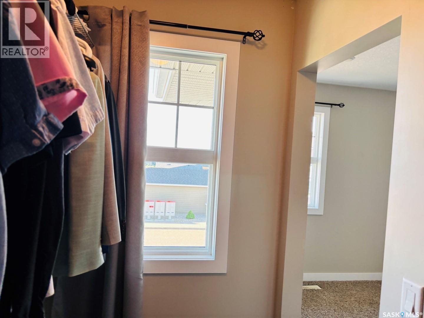 255 Eaton Crescent, Saskatoon, SK - Indoor