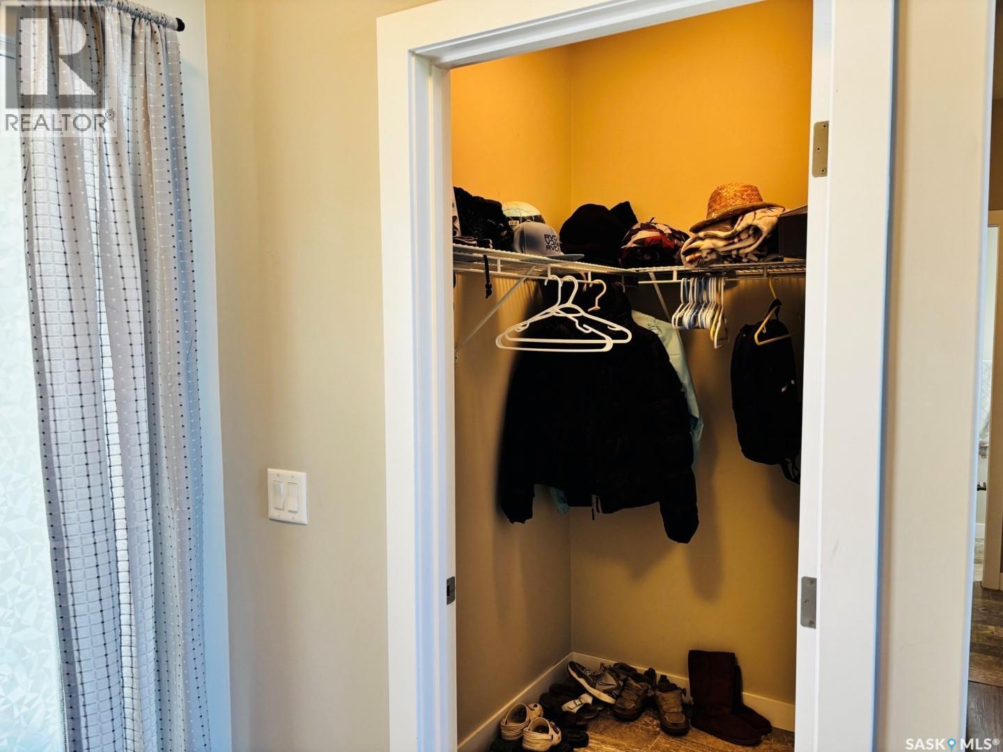 255 Eaton Crescent, Saskatoon, SK - Indoor