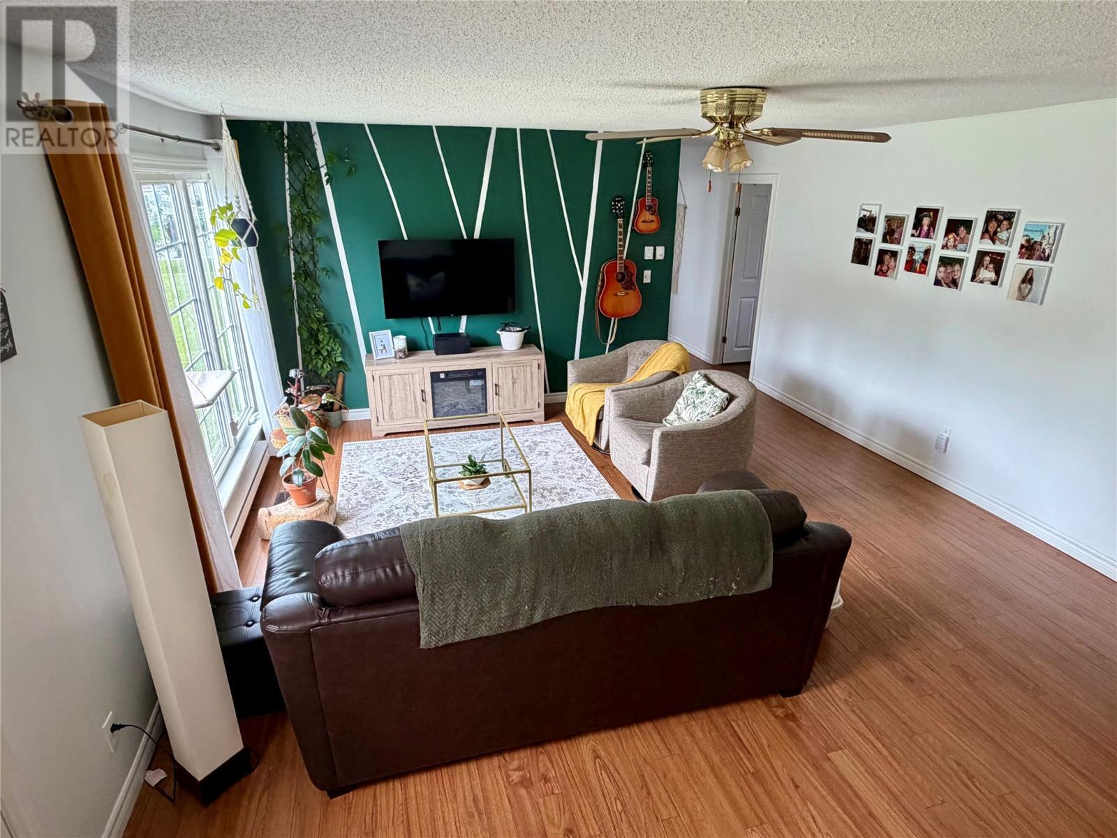 26 Third Avenue, Deer Lake, NL - Indoor Photo Showing Living Room