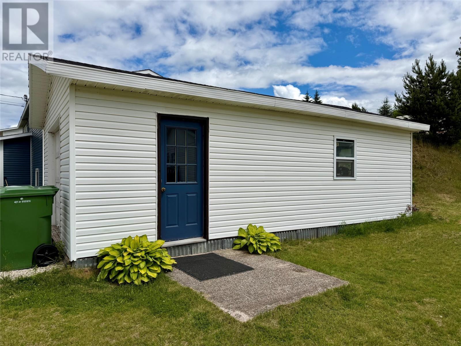 26 Third Avenue, Deer Lake, NL - Outdoor