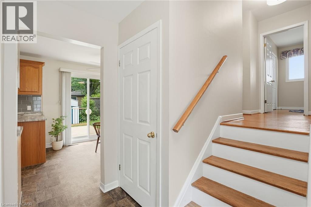 504 Kenmarr Crescent, Burlington, ON - Indoor Photo Showing Other Room
