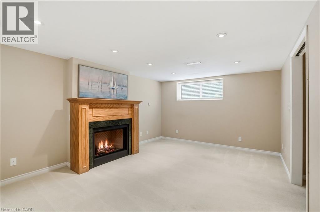 504 Kenmarr Crescent, Burlington, ON - Indoor With Fireplace
