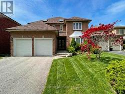 8 CYGNUS DRIVE Richmond Hill, ON L4C 8P2
