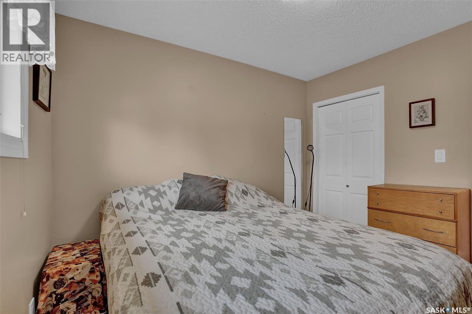 246/242 Westview Drive, Balgonie, SK - Indoor Photo Showing Bedroom
