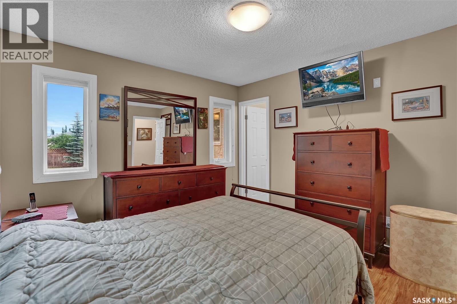 246/242 Westview Drive, Balgonie, SK - Indoor Photo Showing Bedroom