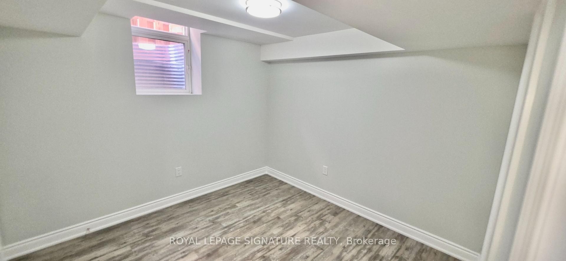 16A Hutton Crescent, Caledon, ON - Indoor Photo Showing Other Room