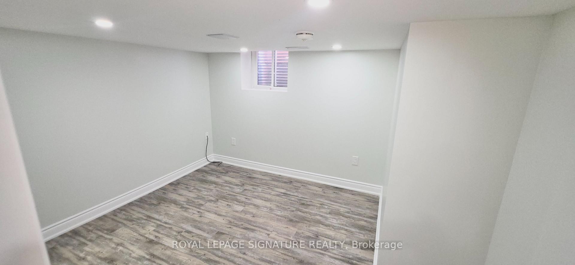 16A Hutton Crescent, Caledon, ON - Indoor Photo Showing Other Room