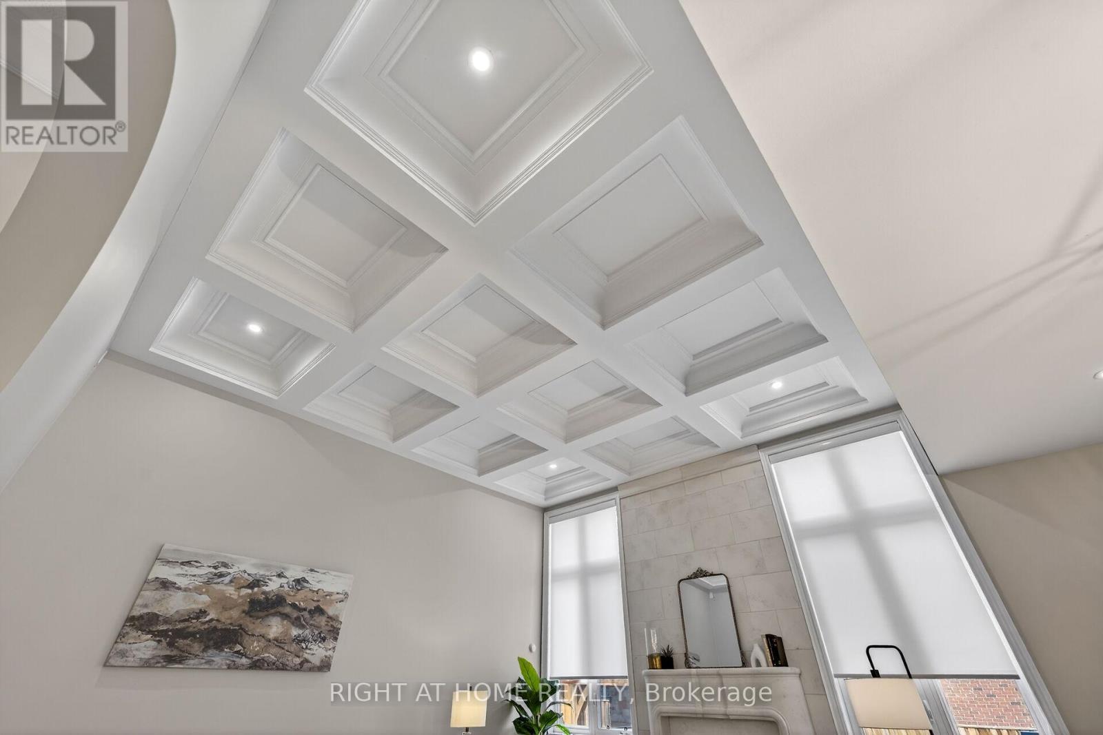 775 King Road, Burlington, ON - Indoor Photo Showing Other Room