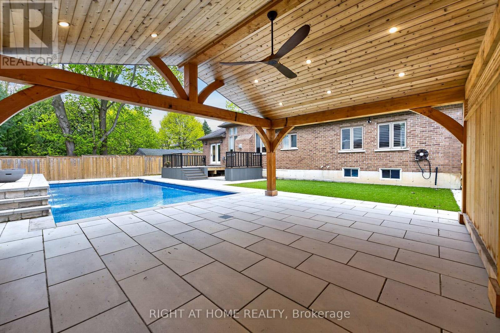 775 King Road, Burlington, ON - With In Ground Pool