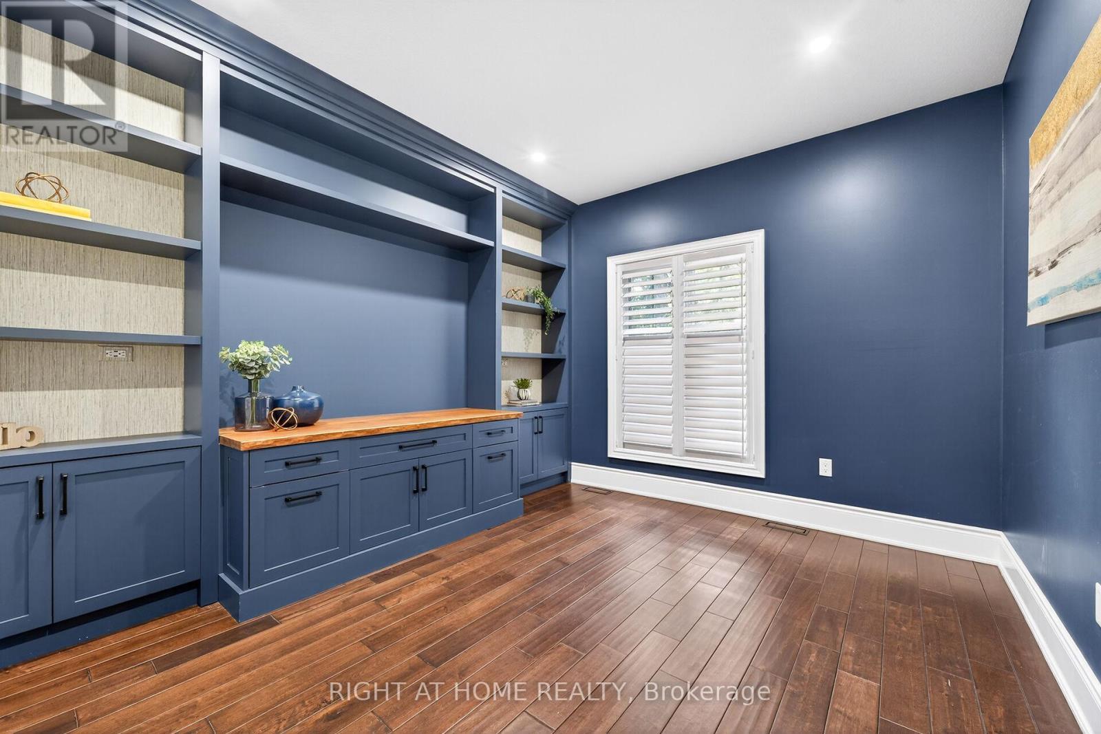 775 King Road, Burlington, ON - Indoor Photo Showing Other Room