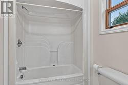 upper - 4pc bathroom -