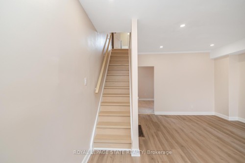 60 Keith Street, Hamilton, ON - Indoor Photo Showing Other Room
