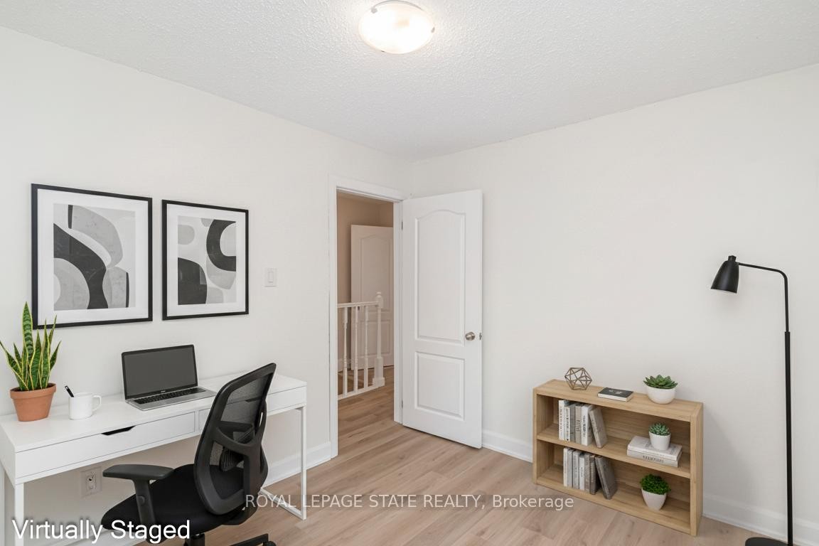 60 Keith Street, Hamilton, ON - Indoor Photo Showing Office