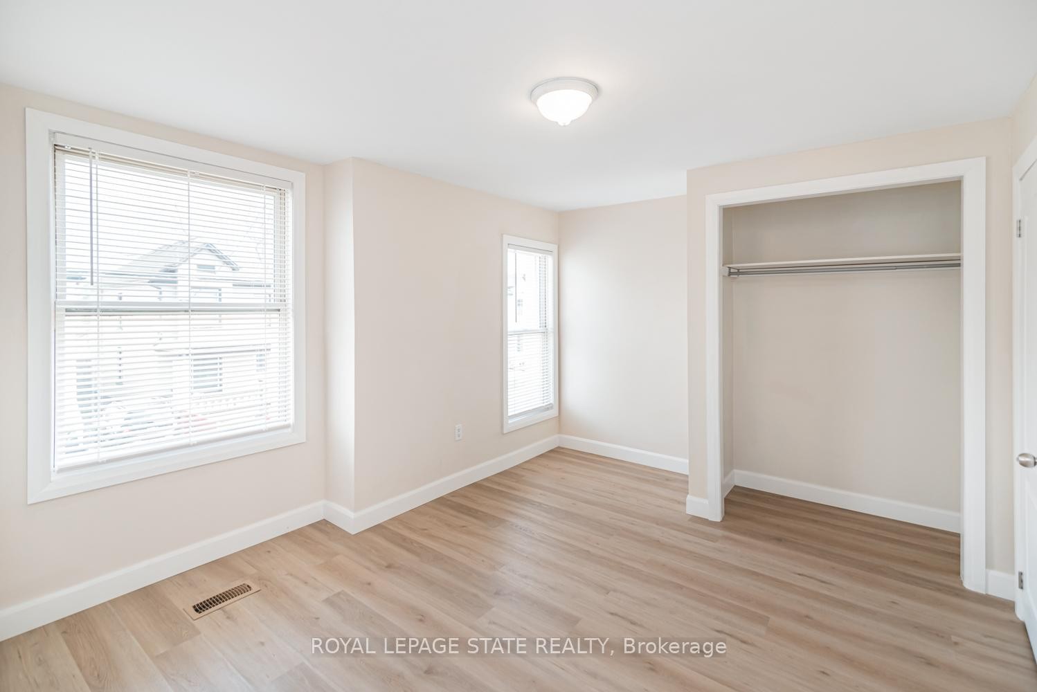 60 Keith Street, Hamilton, ON - Indoor Photo Showing Other Room