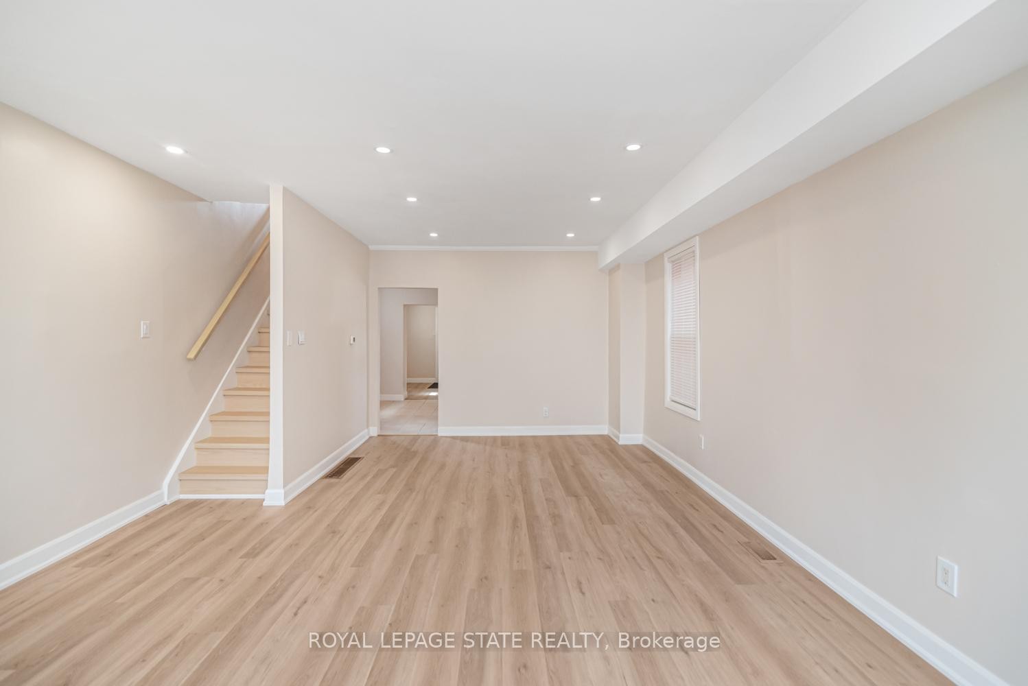 60 Keith Street, Hamilton, ON - Indoor Photo Showing Other Room