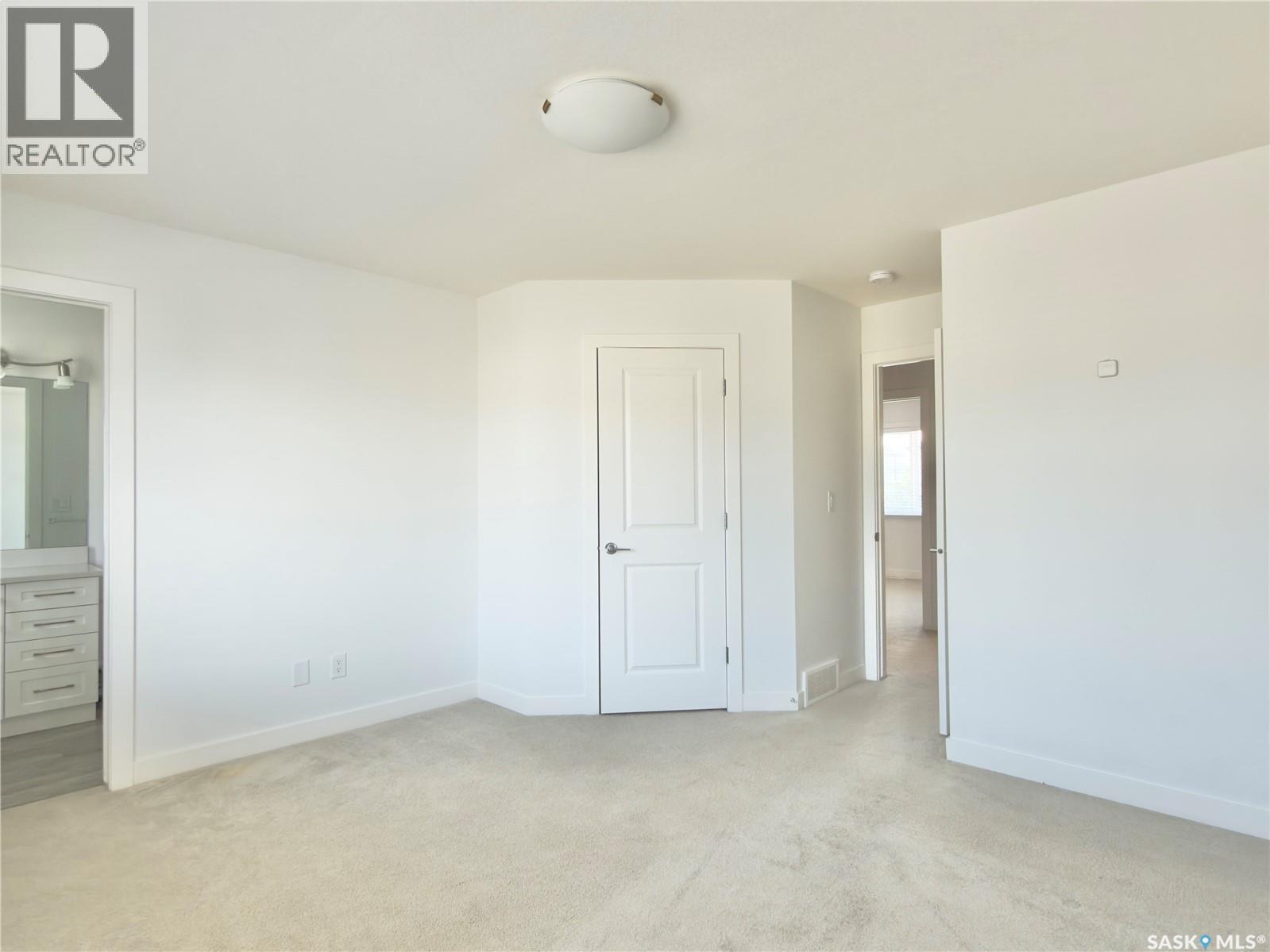 128 Westfield Road, Saskatoon, SK - Indoor Photo Showing Other Room