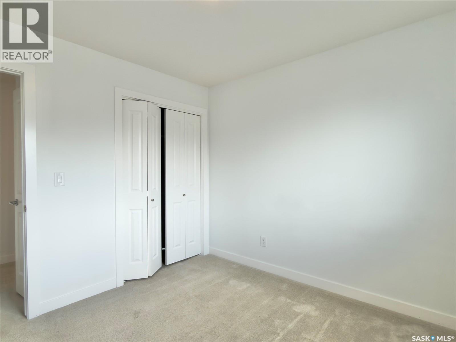 128 Westfield Road, Saskatoon, SK - Indoor Photo Showing Other Room